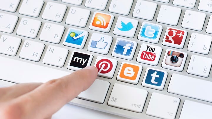 SOCIAL MEDIA