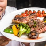 Emprender en la industria restaurantera en 2025: claves, tendencias y estrategias para destacar